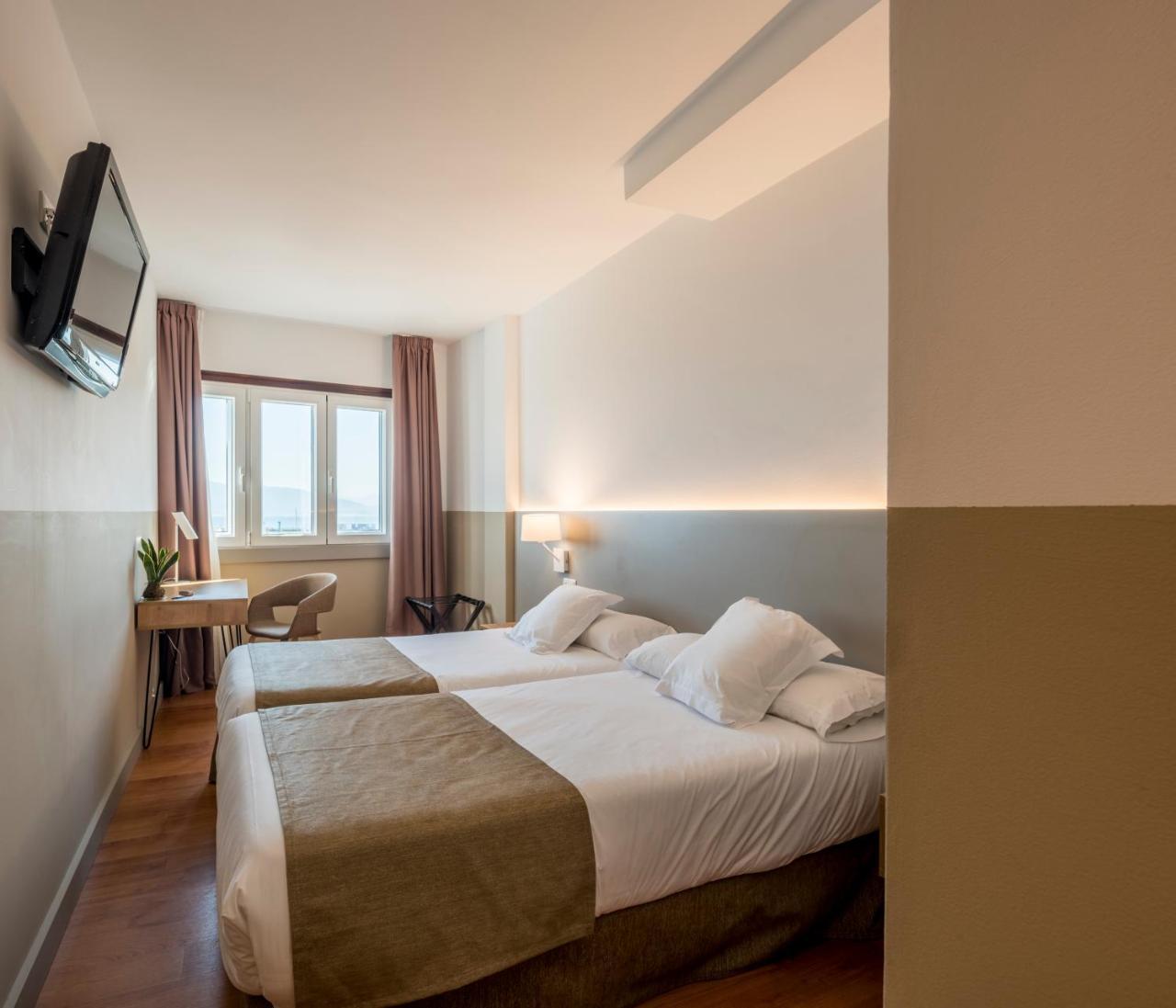 Hotel Airinos 3* 坎加斯德穆拉索 外观 照片