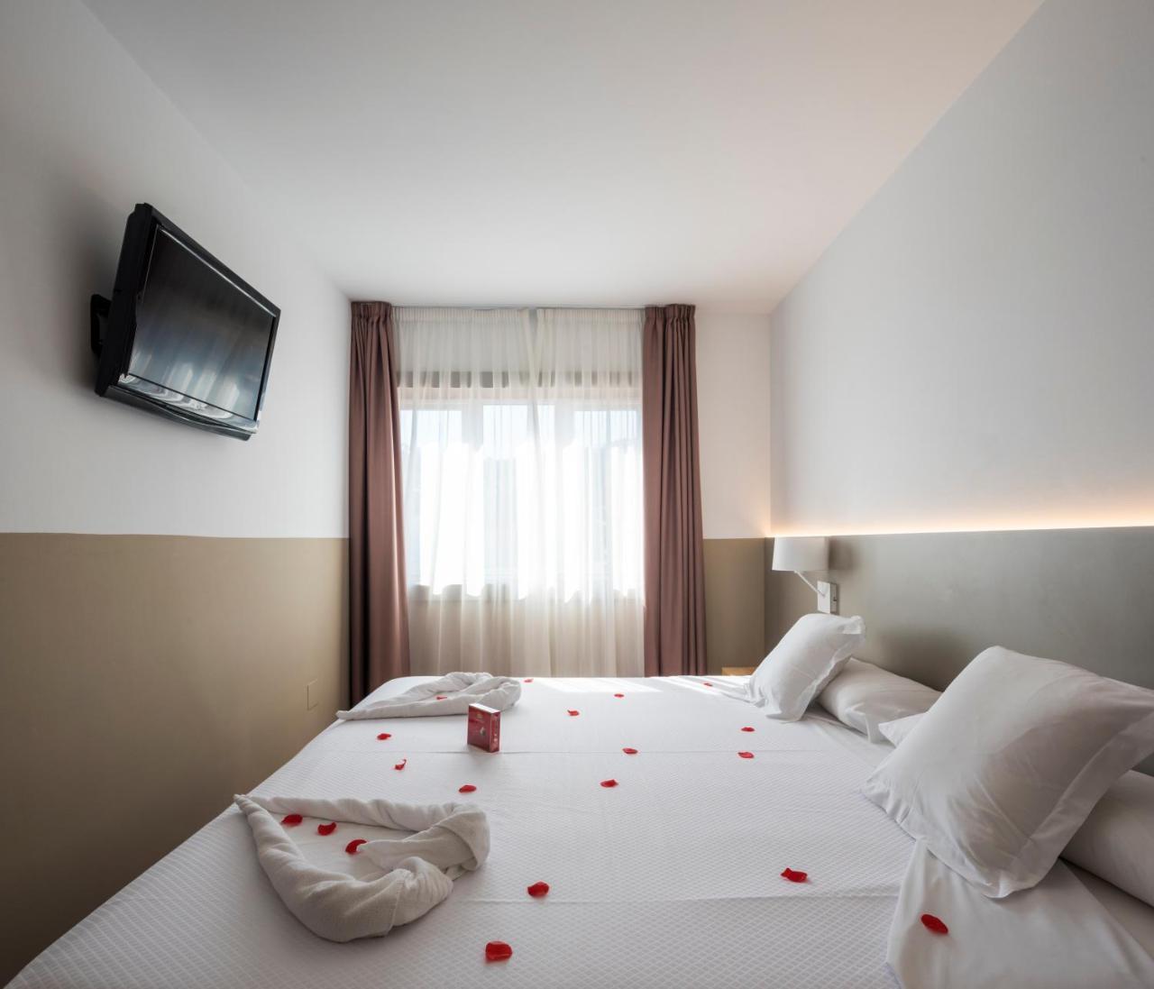 Hotel Airinos 3* 坎加斯德穆拉索 外观 照片